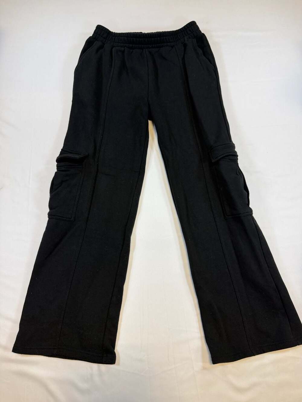 Forever 21 Fleece Wide Leg Cargo Sweatpants